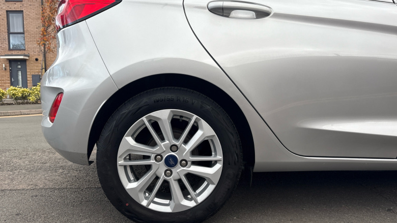 Ford Fiesta 1.0 EcoBoost Titanium 5dr Petrol Hatchback